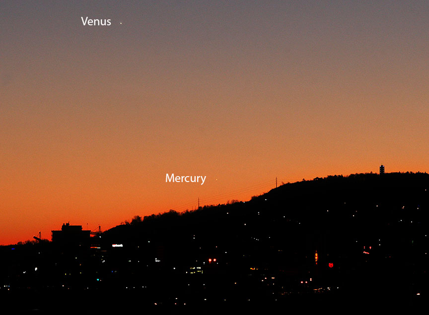В начале 2015 Венера и Меркурий танцуют вместе